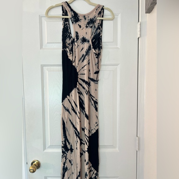 Felicity & Coco Tie Dye Maxi Dress - Picture 2 of 2